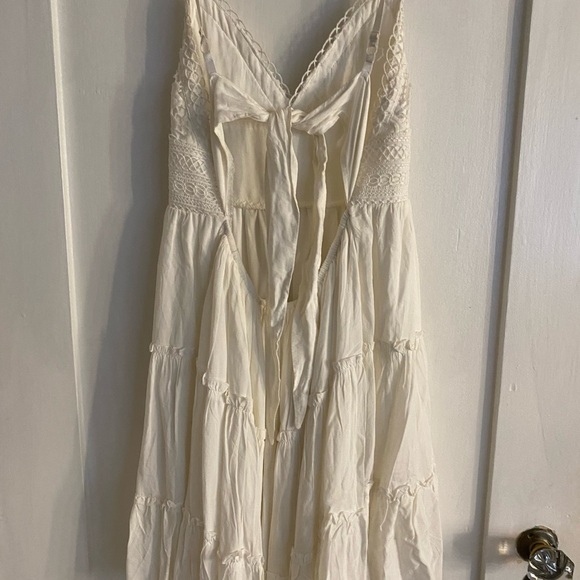 White sundress - Picture 3 of 3